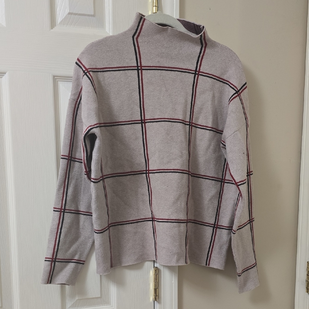Tahari Maroon and Tan Knit Top